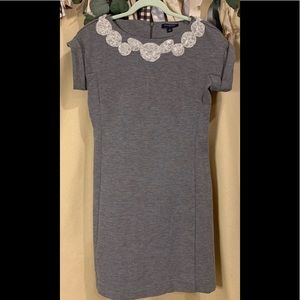 Banana Republic - Gray Dress w Embroidered Neckline - Sz 2
